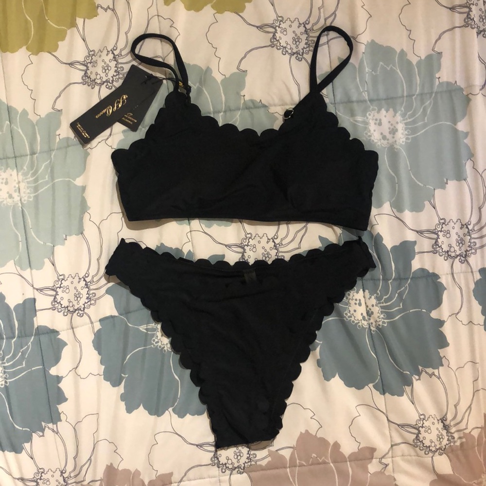 2 piece bikini🖤